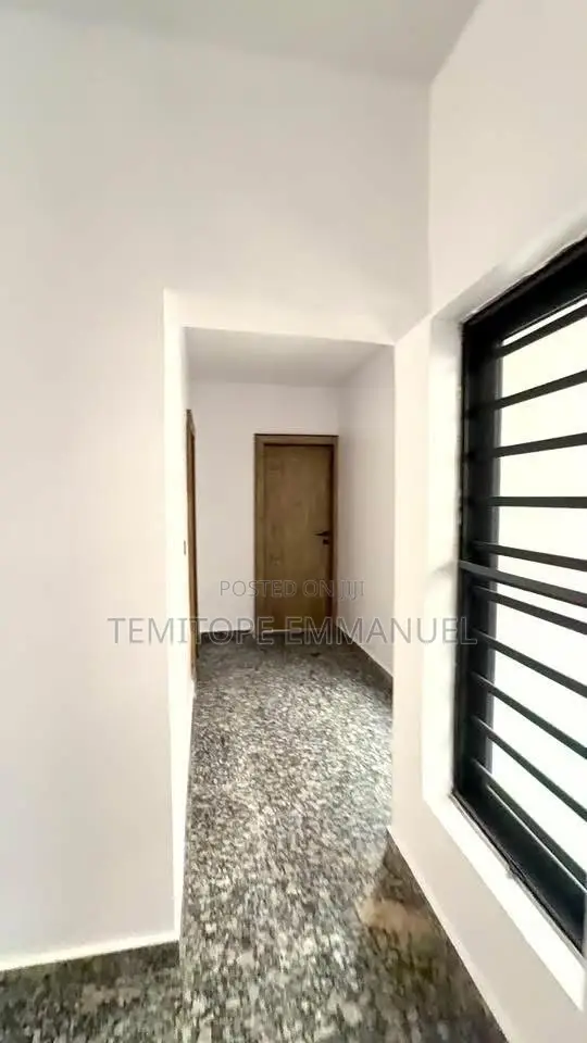 Furnished 5bdrm Duplex in New Oko Oba for sale