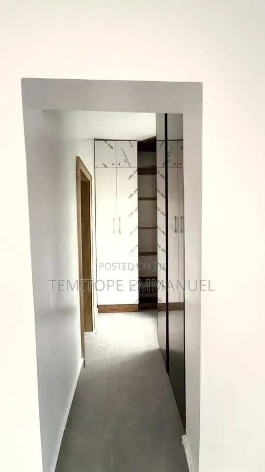 Furnished 5bdrm Duplex in New Oko Oba for sale
