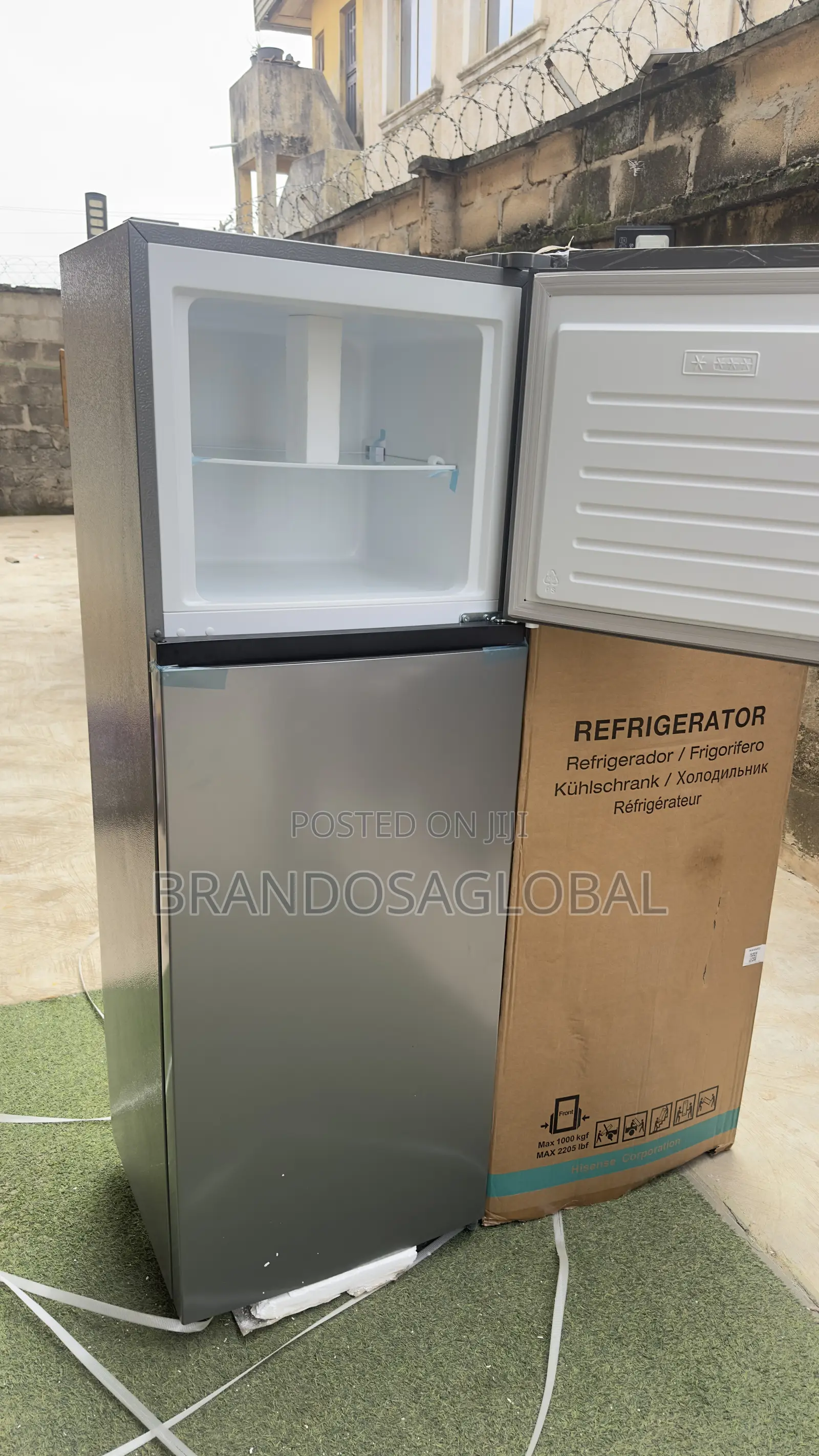 Hisense 306L Double Door Refrigerator – Modern Food Cooling Appliance