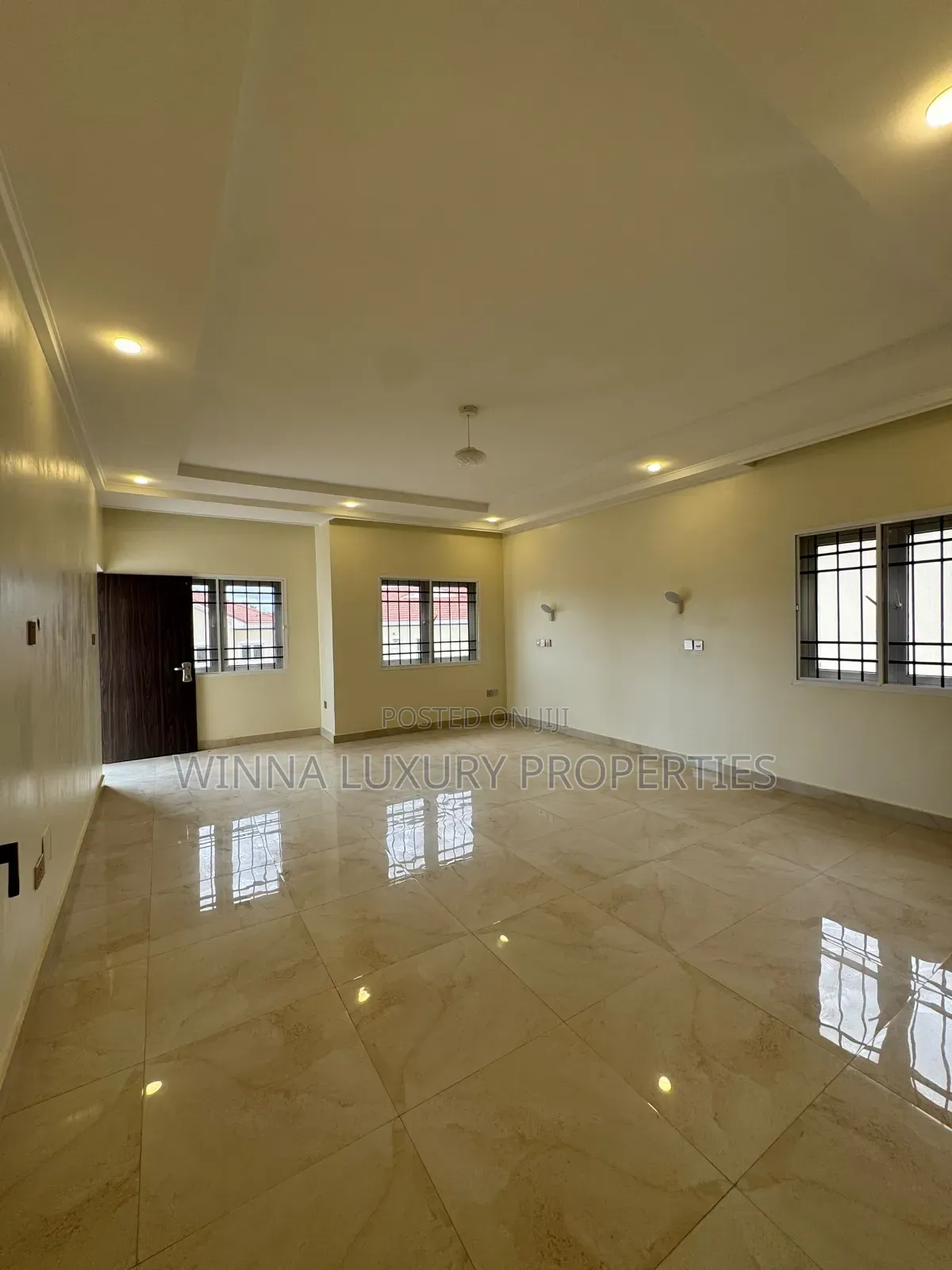 6bdrm Duplex in Life Camp for sale
