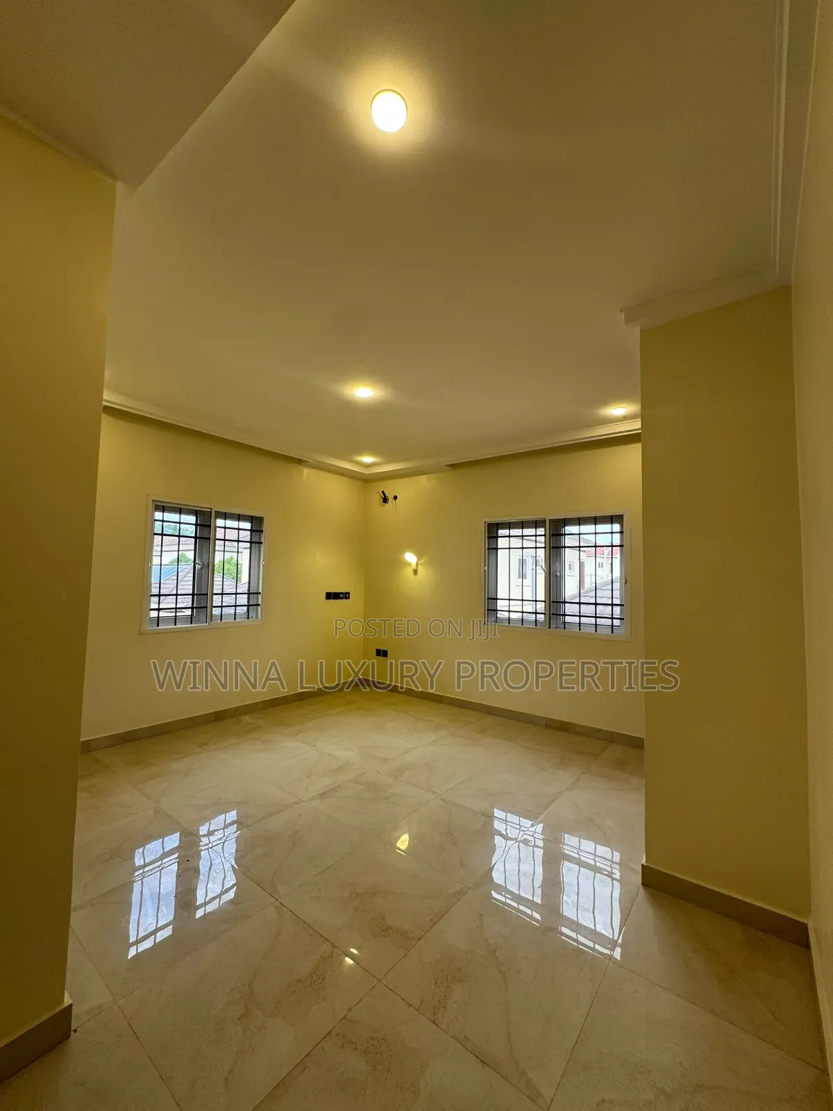 6bdrm Duplex in Life Camp for sale