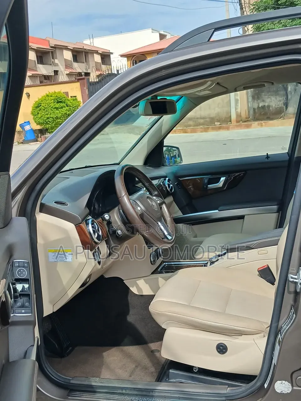 Mercedes-Benz GLK-Class 2013 Brown