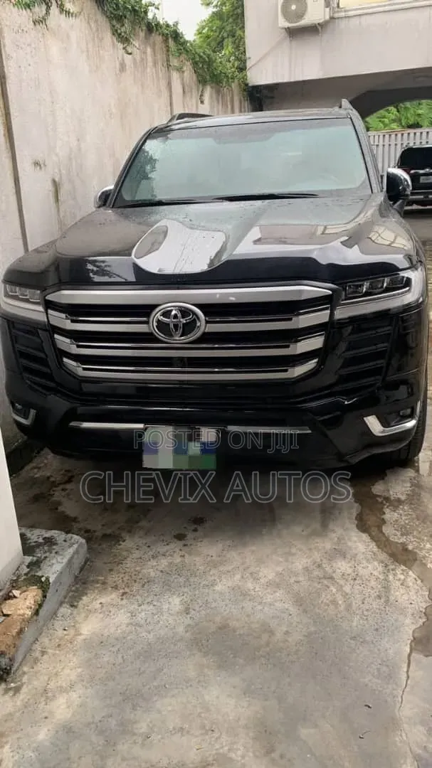 Toyota Land Cruiser 2022 Black