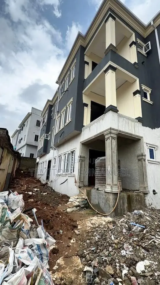 Furnished 3bdrm Apartment in Opebi for sale