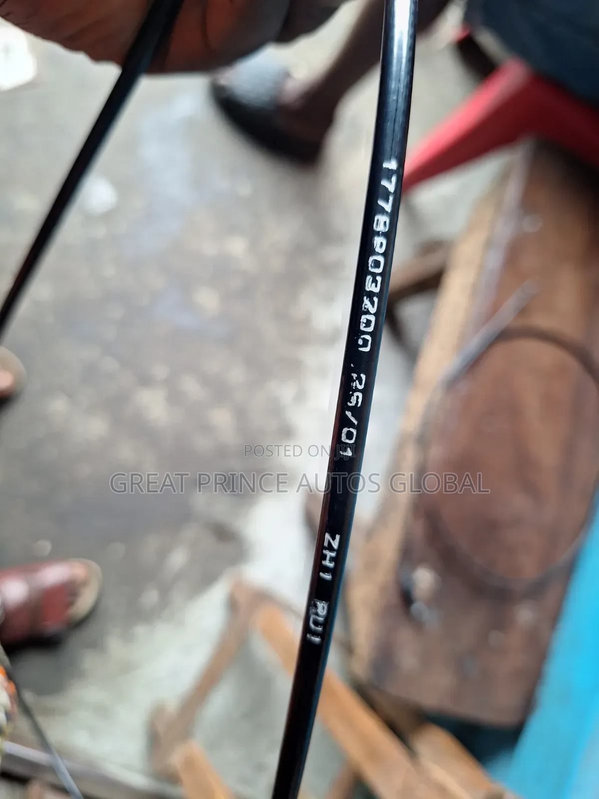 Bonnet Cable GLB