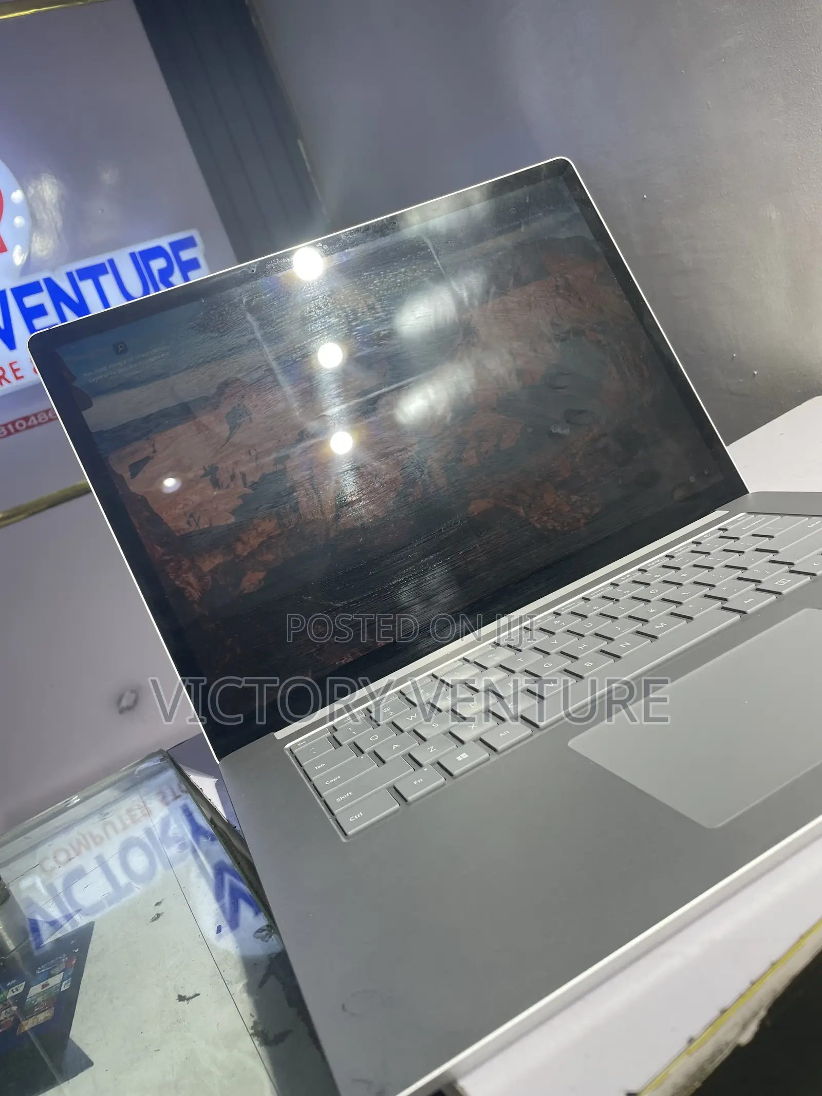 New Laptop Microsoft Surface Laptop 3 8GB AMD Ryzen 5 SSD 256GB