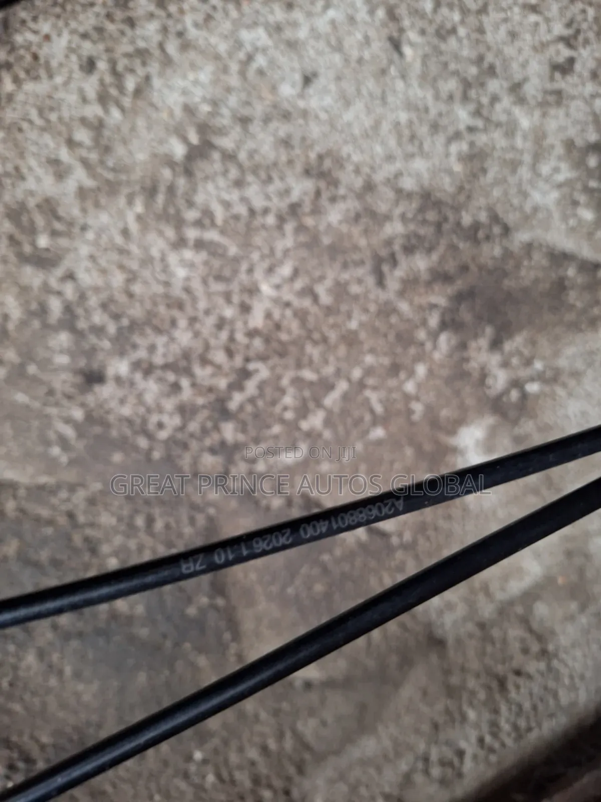 Bonnet Cable C350 206