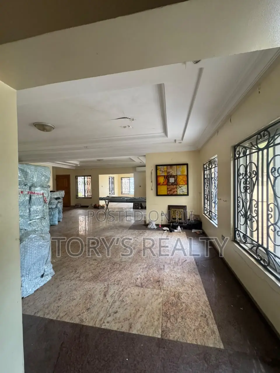 5bdrm Duplex in Banana Island for rent