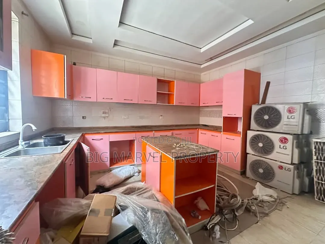 4bdrm Duplex in Osapa Estate for rent