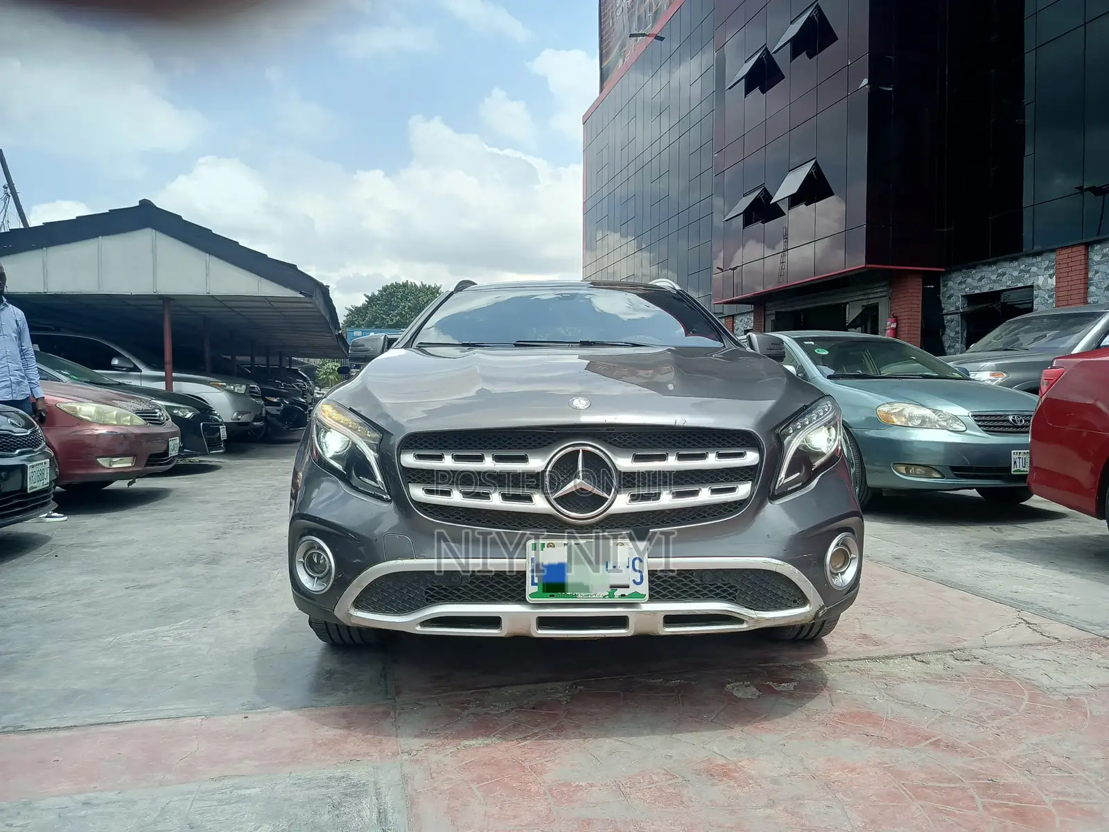Mercedes-Benz GLA 250 2016 Gray