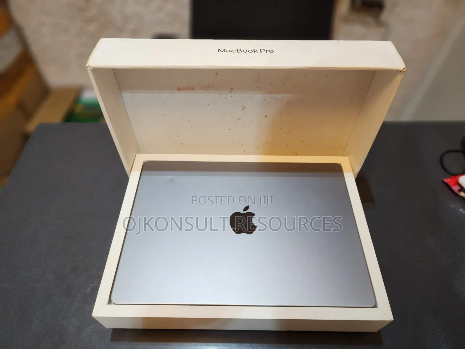 Laptop Apple MacBook Pro 2021 M1 16GB Apple M1 Pro SSD 512GB