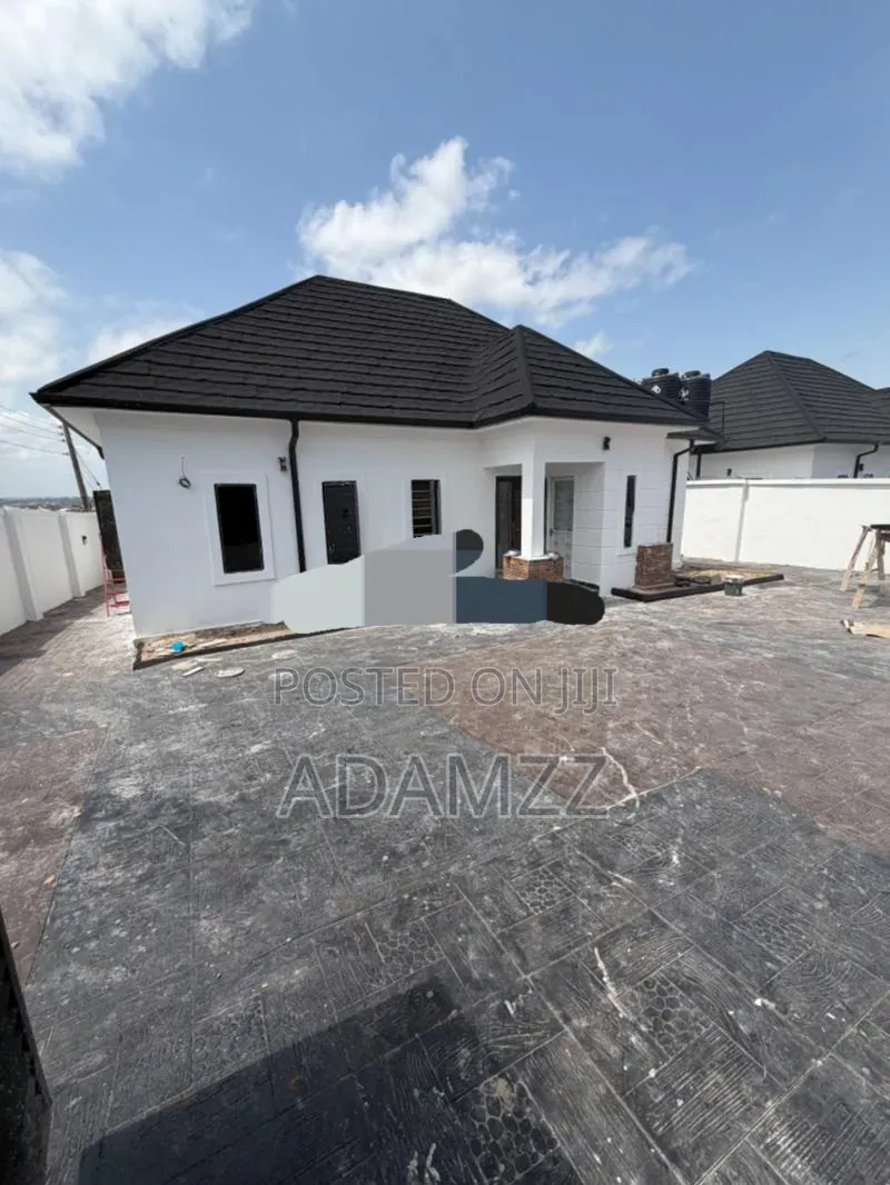 4bdrm Bungalow in Legacy Estate, Enugu for sale