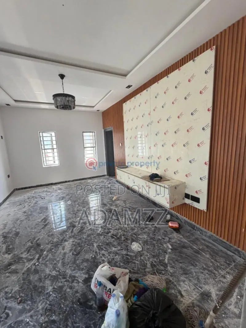 4bdrm Bungalow in Legacy Estate, Enugu for sale