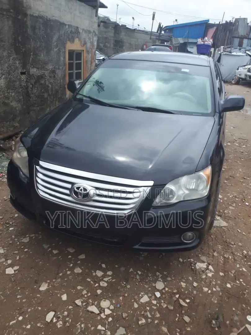 Toyota Avalon Limited 2010 Black