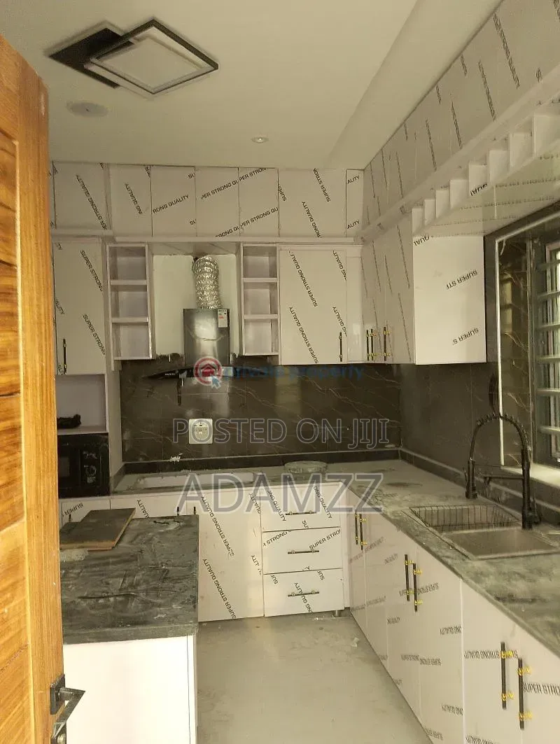 4bdrm Duplex in Centenary City, Enugu for sale