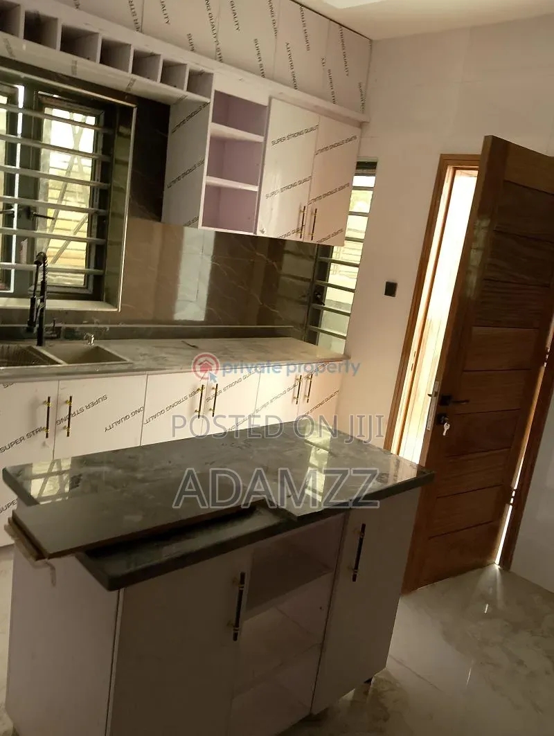 4bdrm Duplex in Centenary City, Enugu for sale