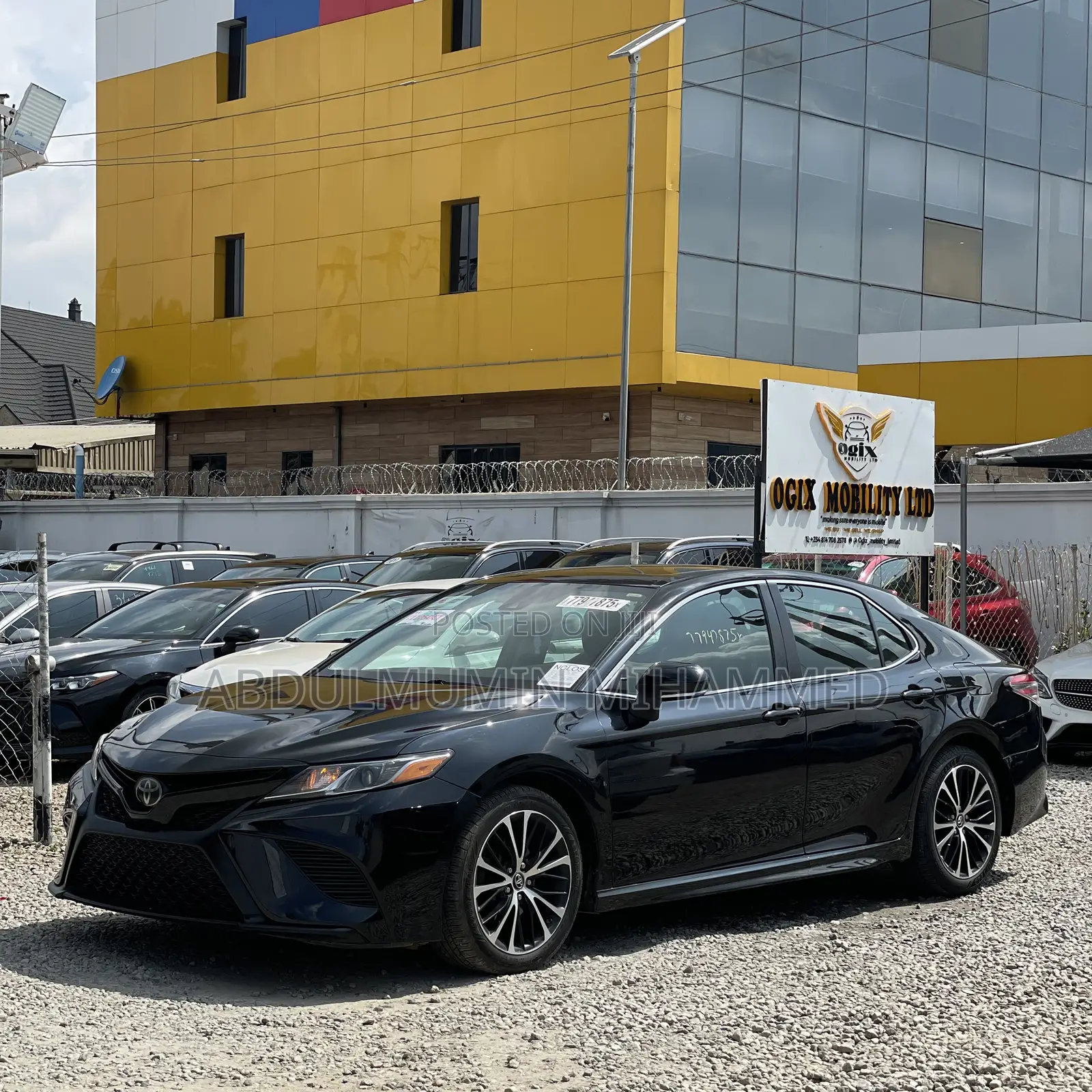 Toyota Camry SE (2.5L 4cyl 8A) 2019 Black