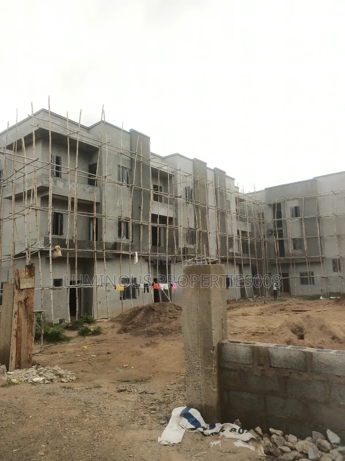 4bdrm Duplex in George Town Gwarinpa for sale