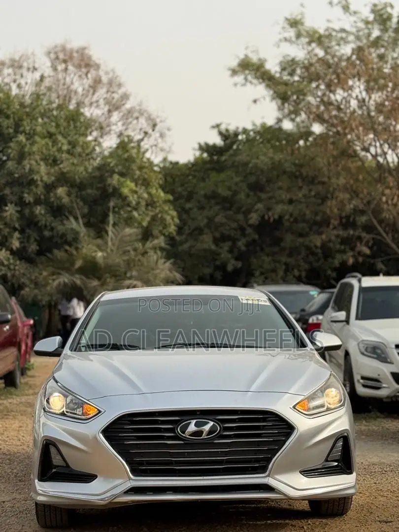Hyundai Sonata SE 2018 Silver