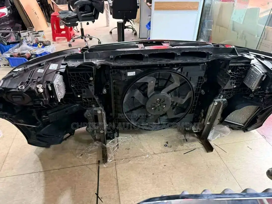 Original Tokunbo Mercedes-Benz GLE 2024–2025 Complete Front Bumper
