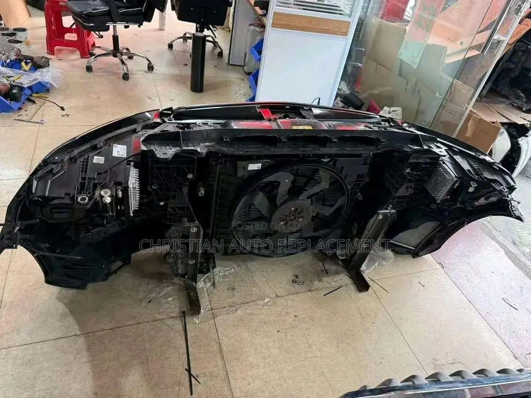Original Tokunbo Mercedes-Benz GLE 2024–2025 Complete Front Bumper