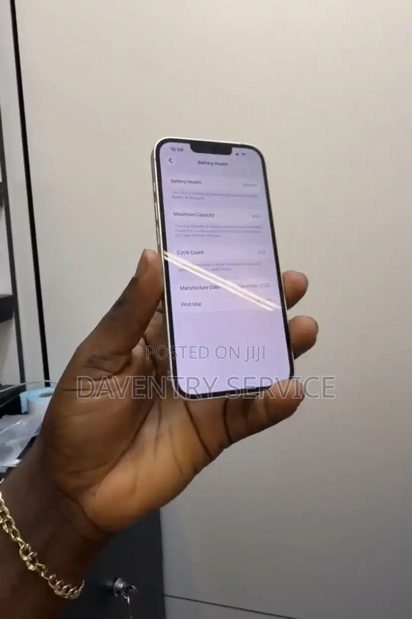 Apple iPhone 16e 128 GB White