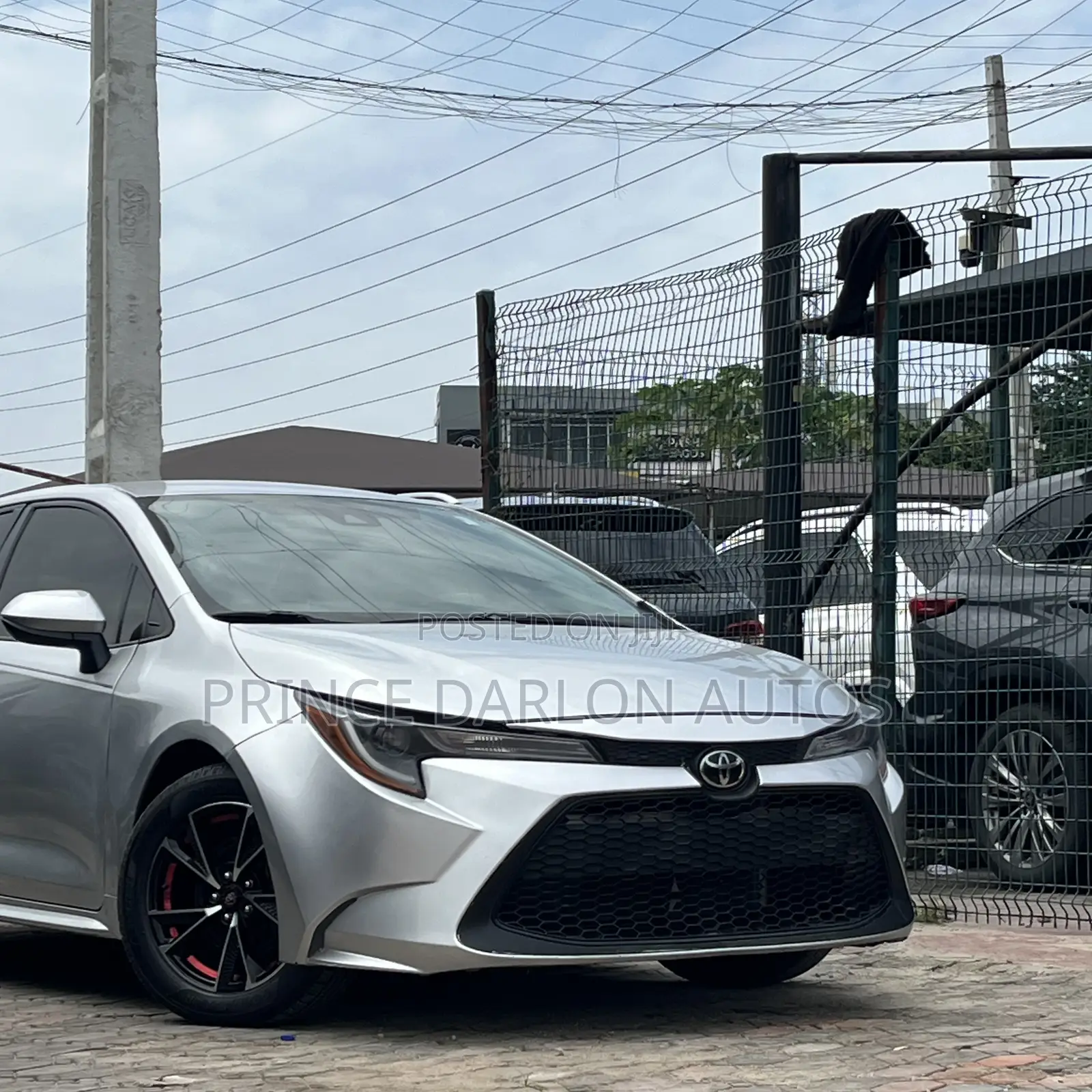 Toyota Corolla LE 2021 Silver