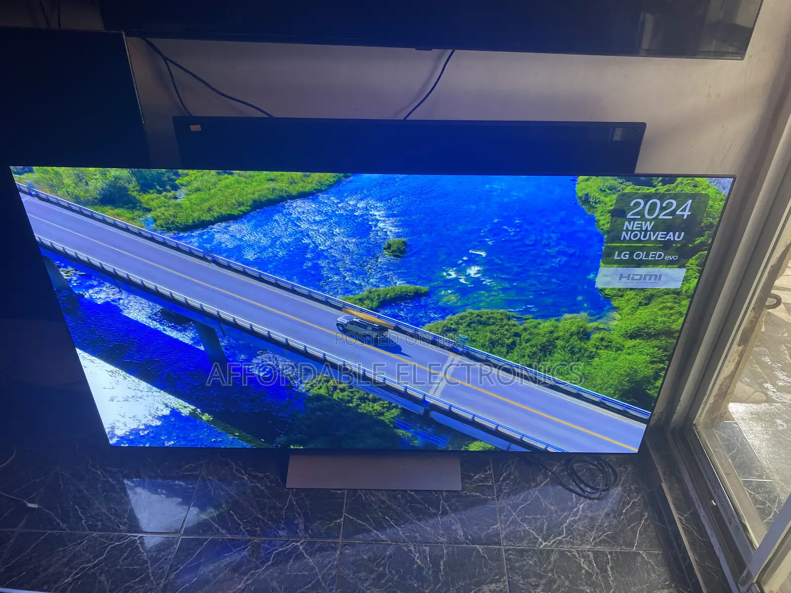 65” LG Oled C4 Display Smart TV Evo Panel