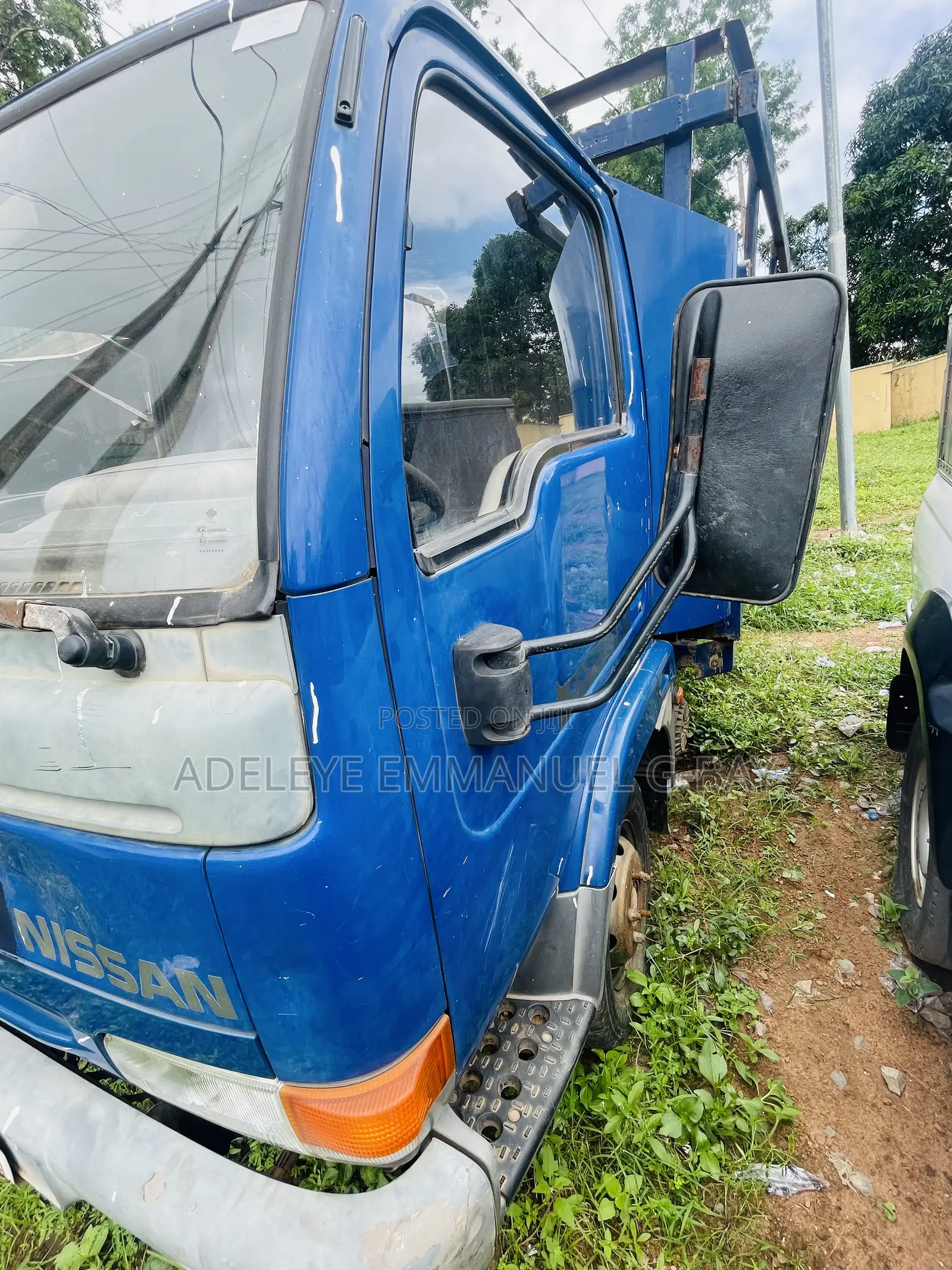 Nissan Cabstar 1999 Blue