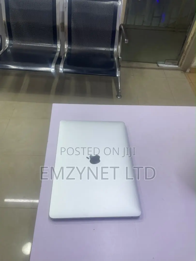 Laptop Apple MacBook Pro 2017 8GB Intel Core i5 SSD 128GB