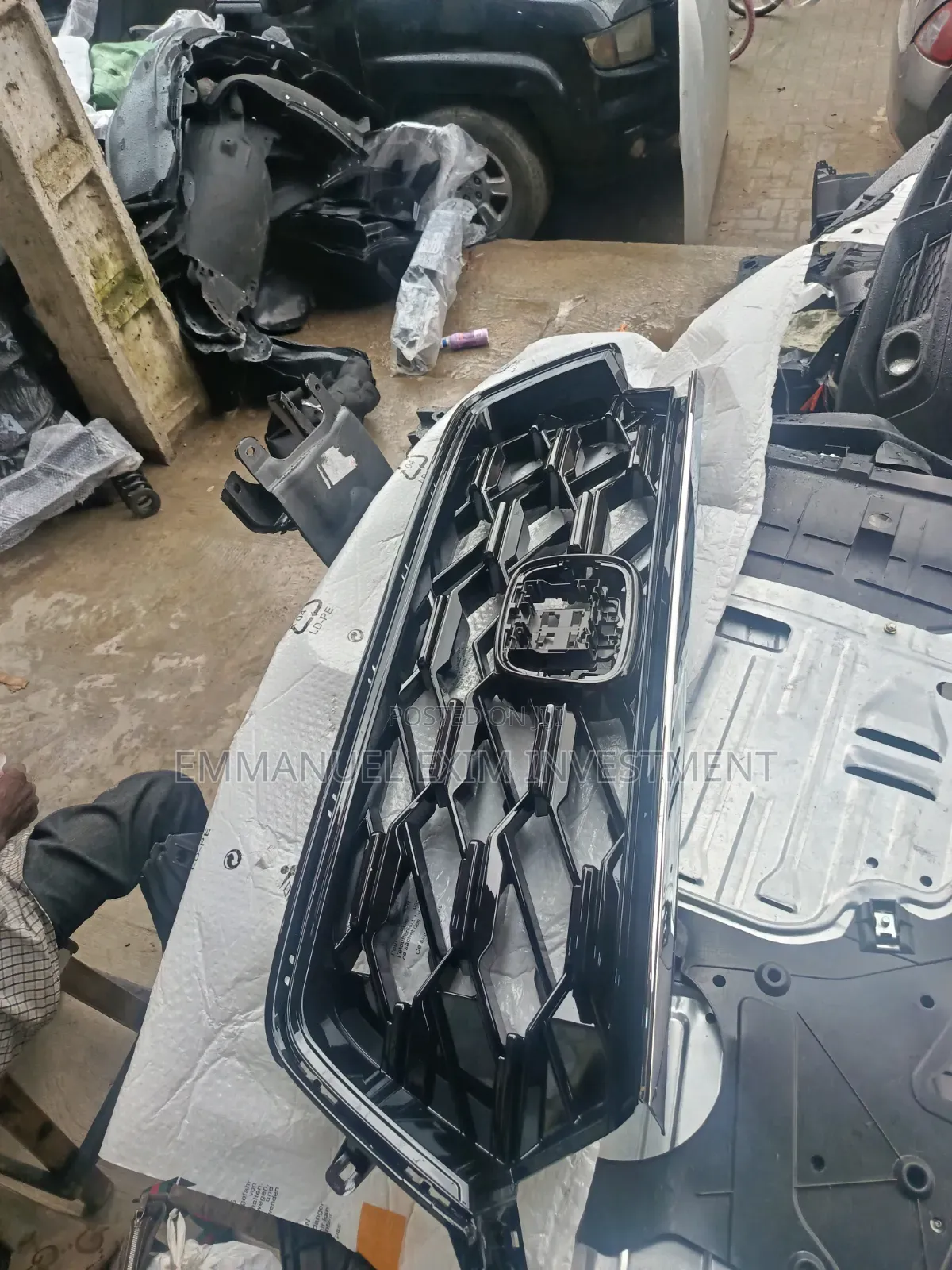 Front Grille Honda CR-V 2024