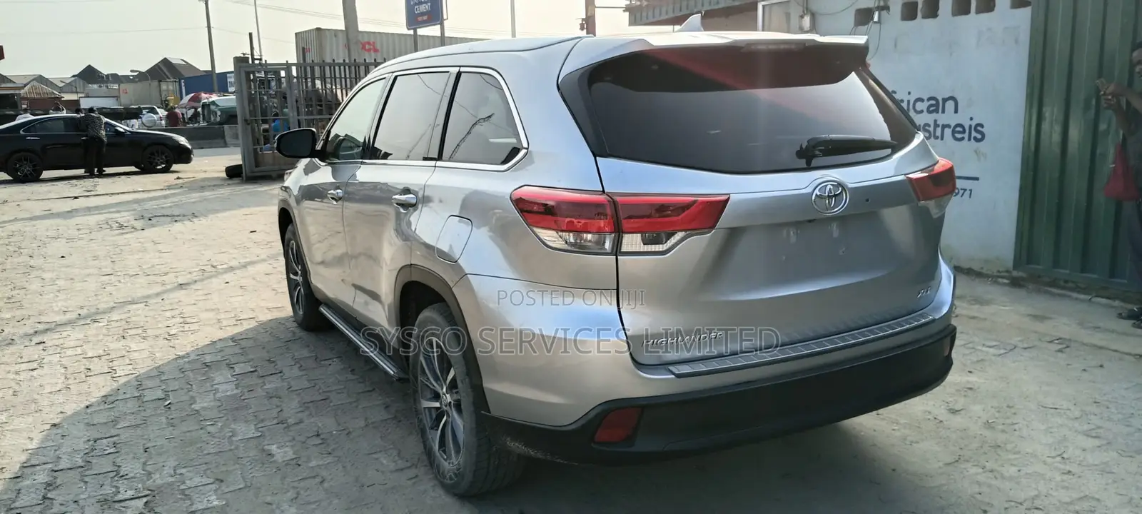 Toyota Highlander XLE 2019 Silver