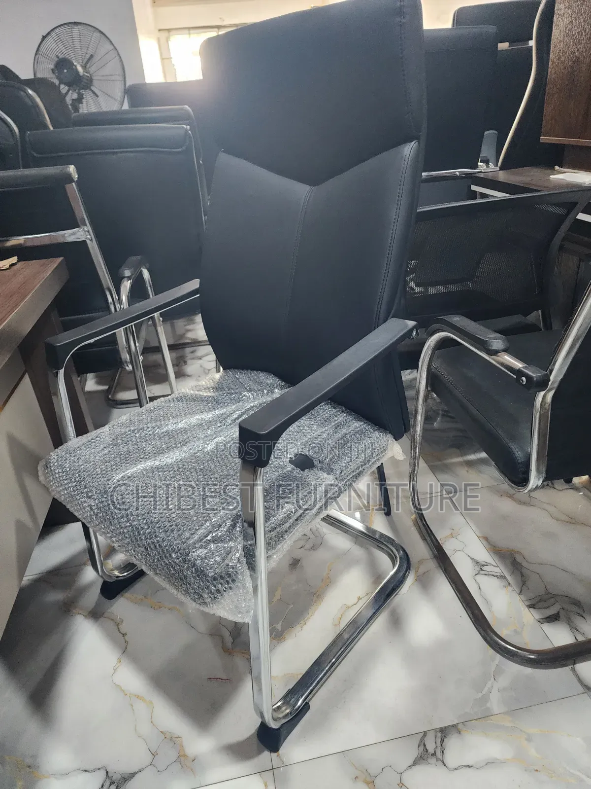 Executive Visitor's Office Leather Chair.
