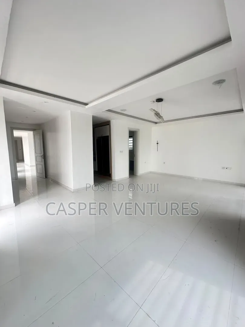 5bdrm Duplex in Royal Garden Estate, Ado / Ajah for sale