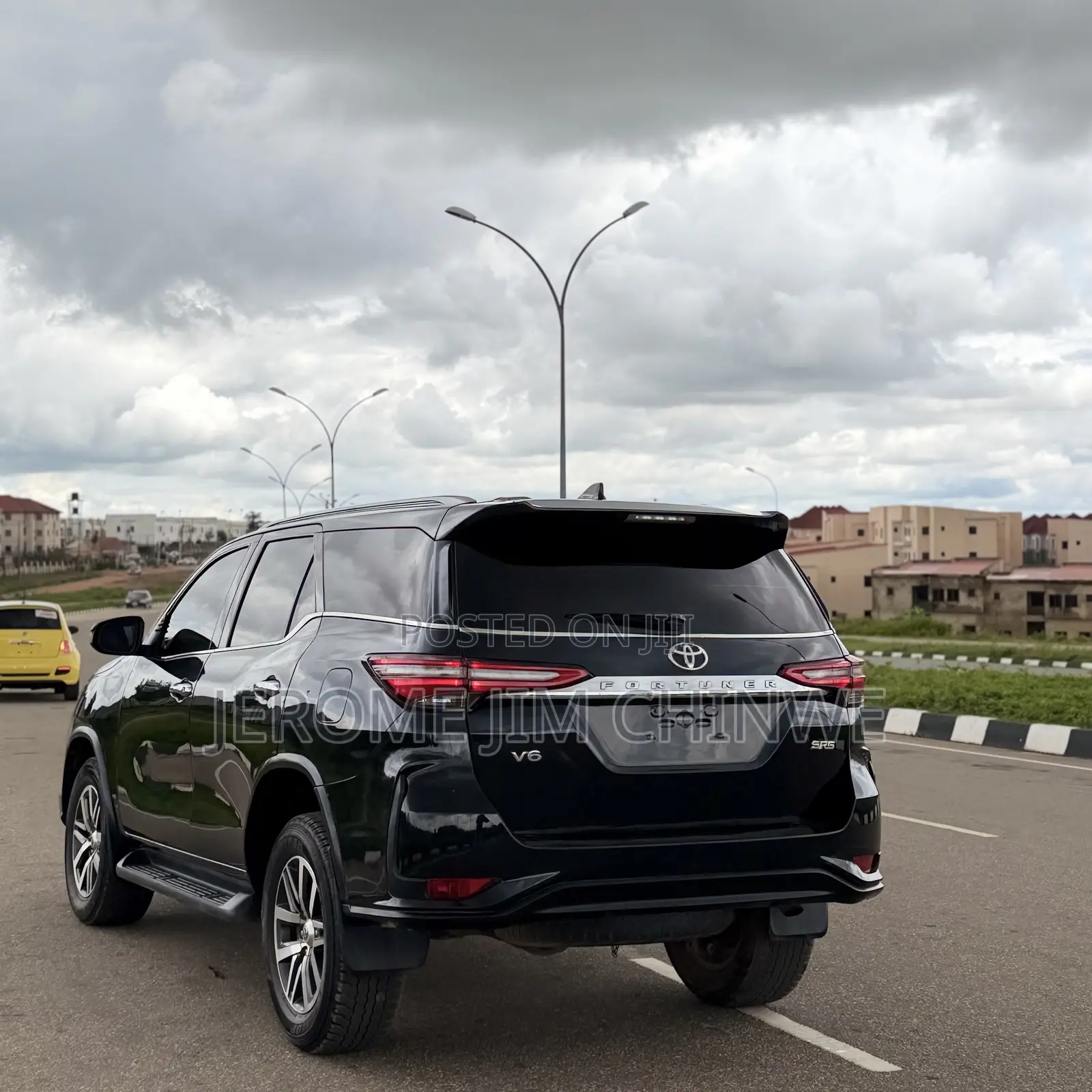 Toyota Fortuner 2019 Black