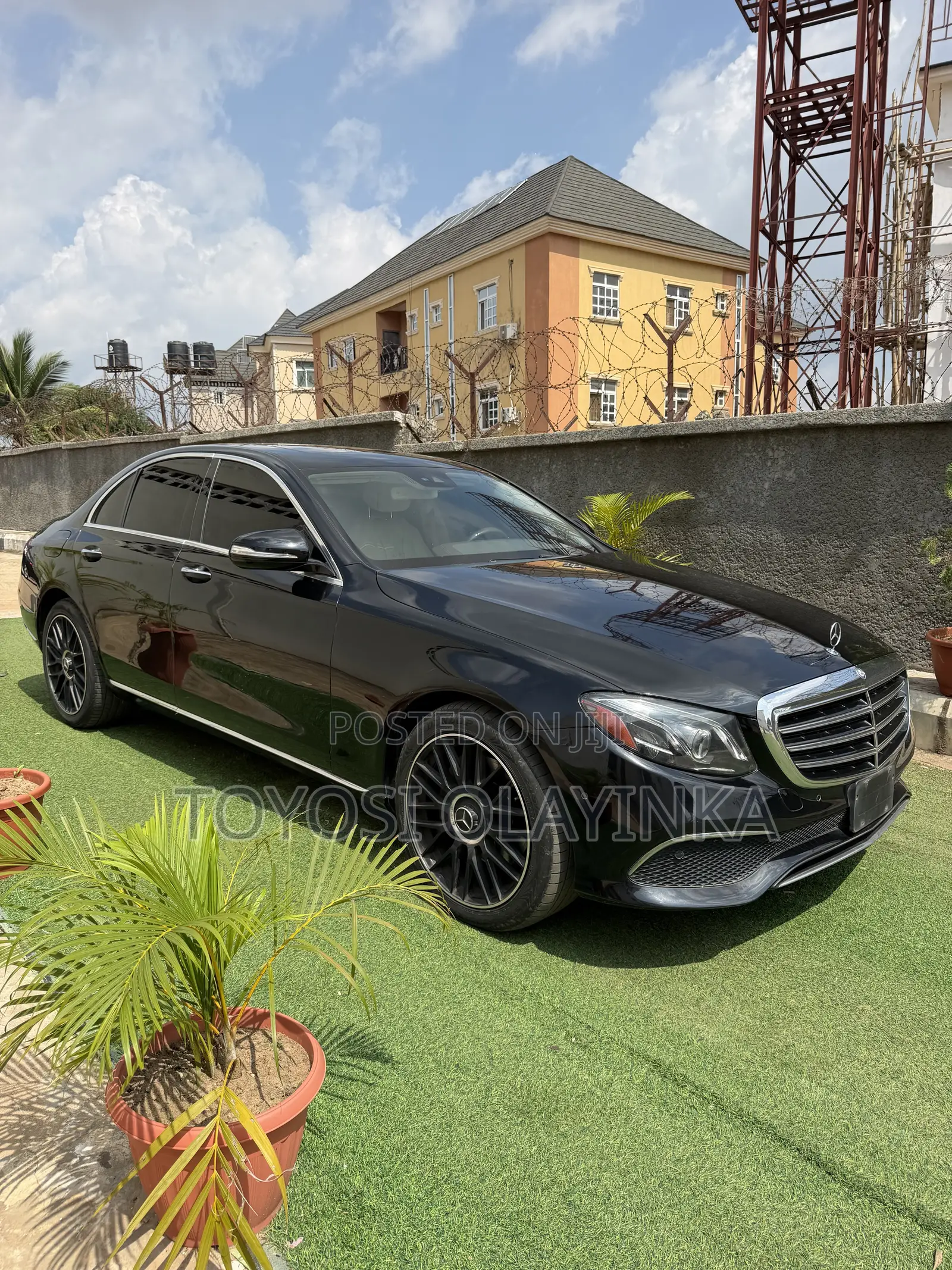 Mercedes-Benz E300 2018 Black