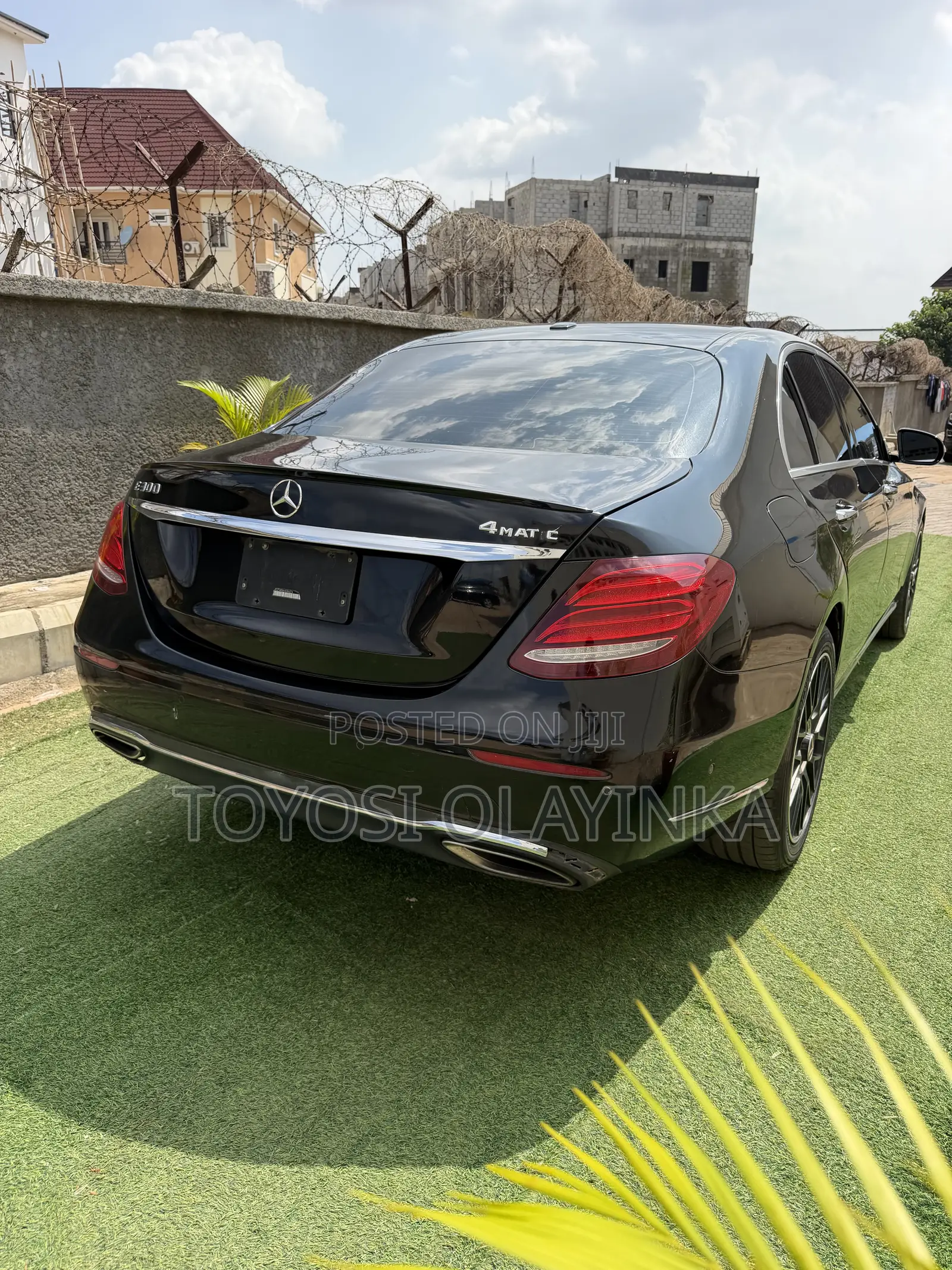 Mercedes-Benz E300 2018 Black