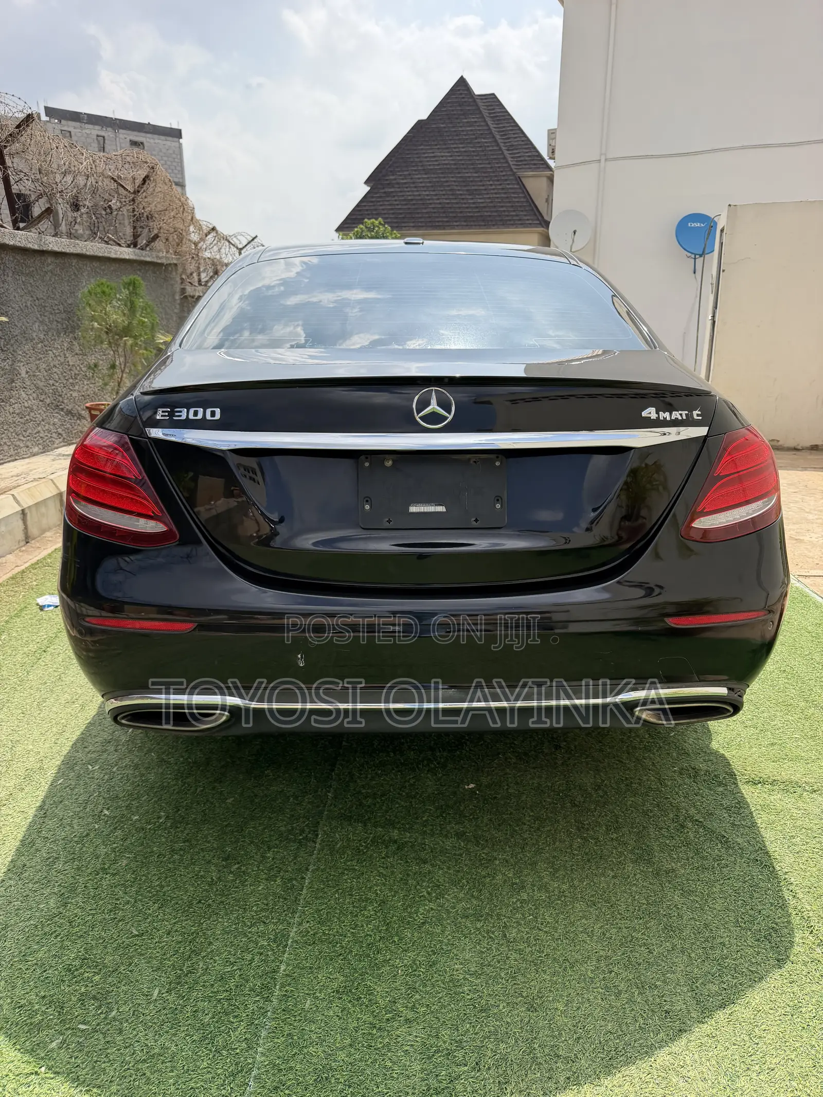 Mercedes-Benz E300 2018 Black