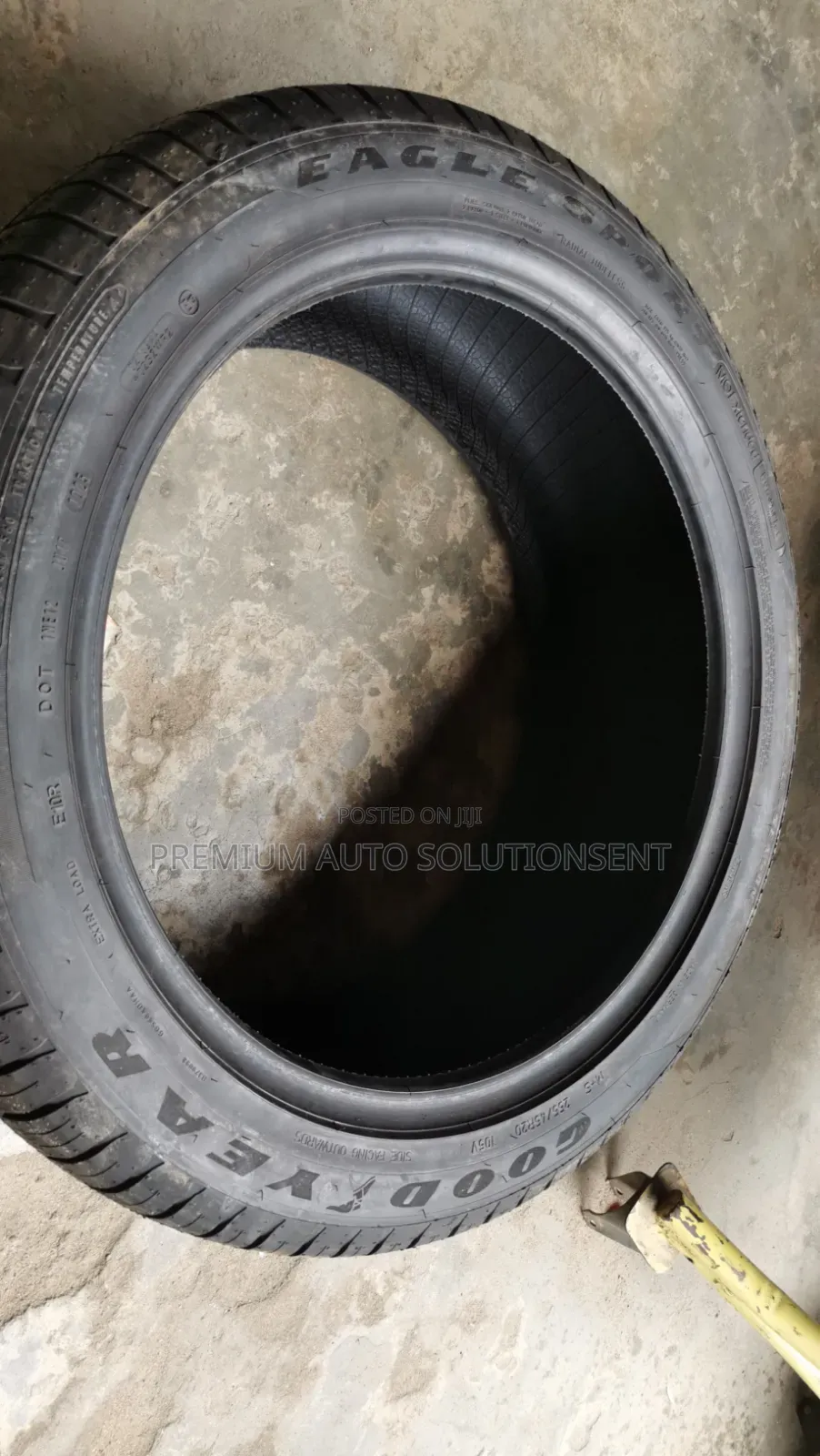 Brand New 255/45r20 Goodyear Run-Flat