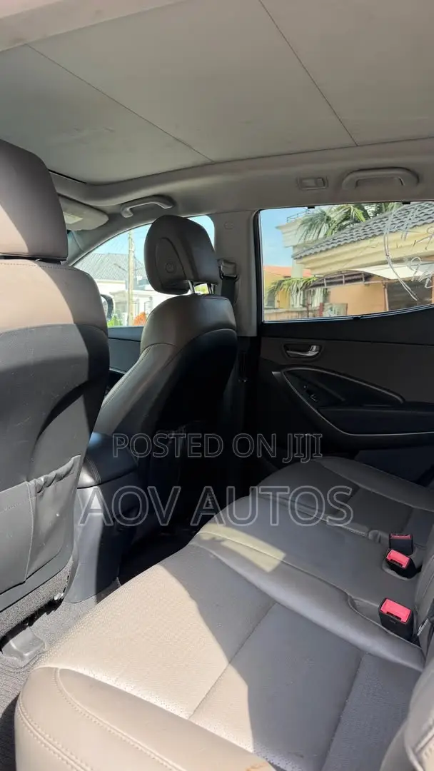 Hyundai Santa Fe 2015 White