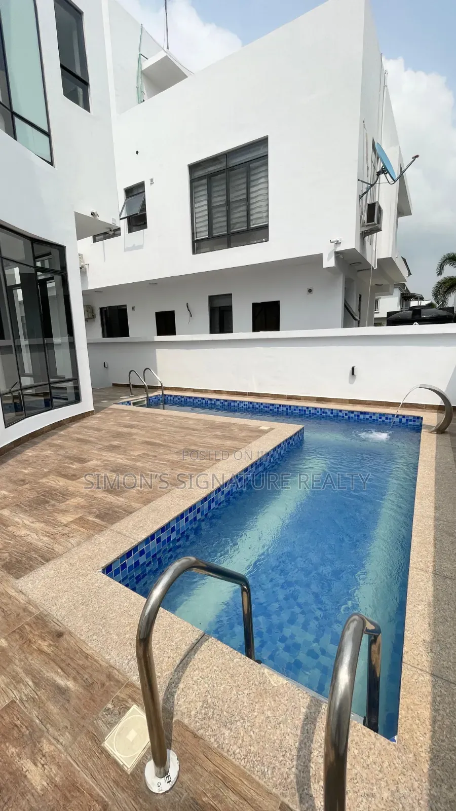 5bdrm Duplex in Pinnock Estate, Osapa london for sale