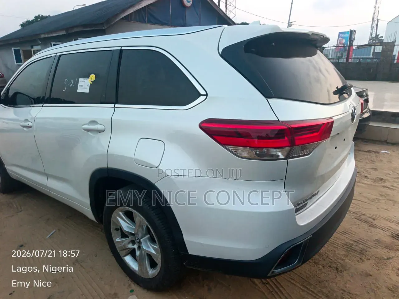 Toyota Highlander Limited 2019 White