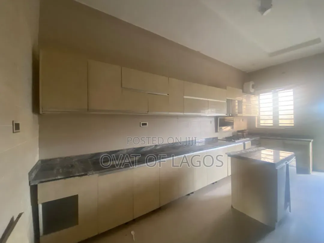 4bdrm Duplex in VGC / Ajah for rent