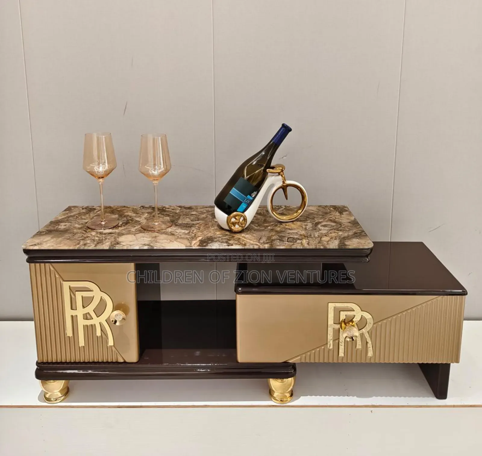 Luxurious TV Stand