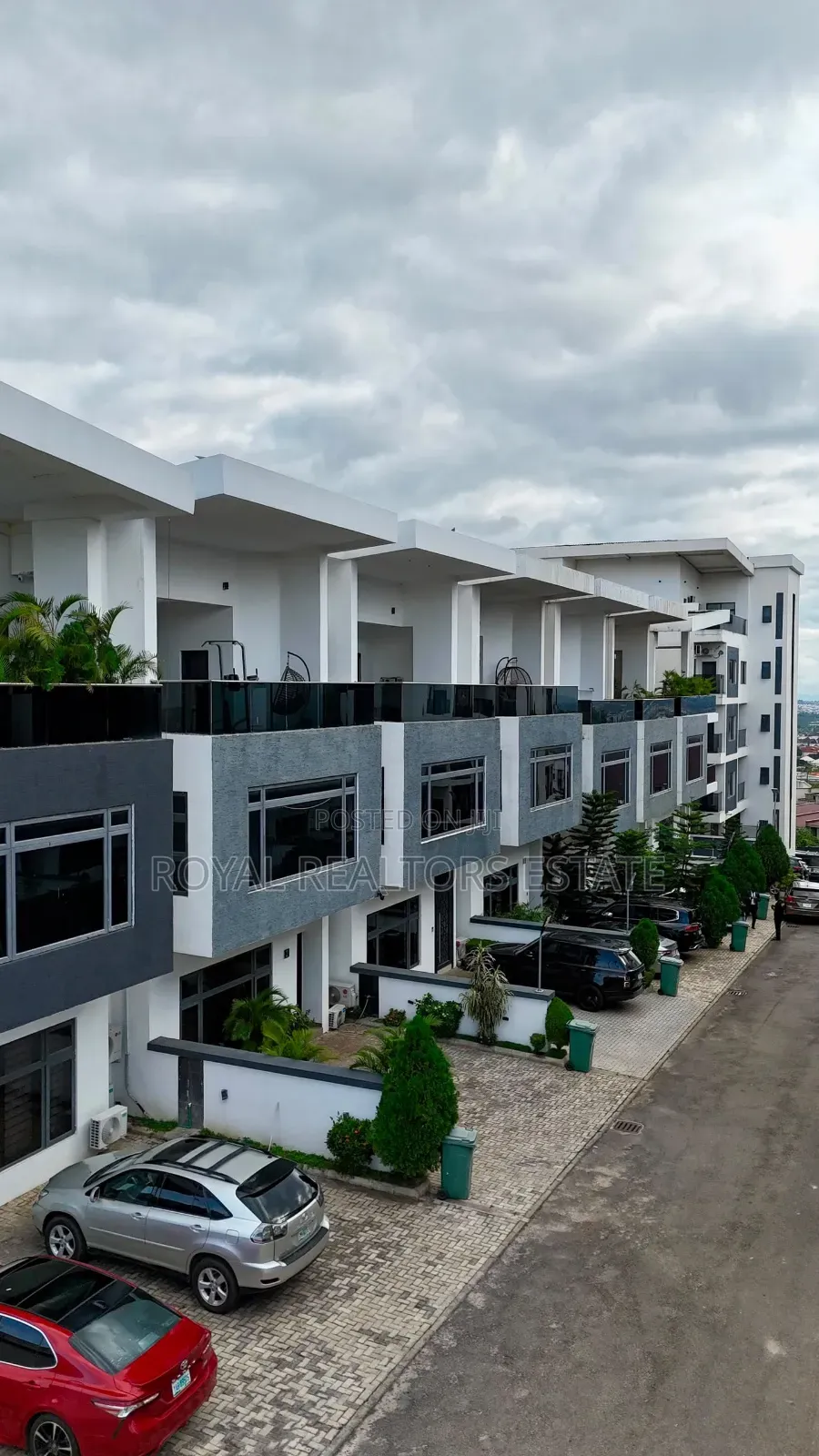 Furnished 5bdrm Townhouse / Terrace in Guzape District for rent
