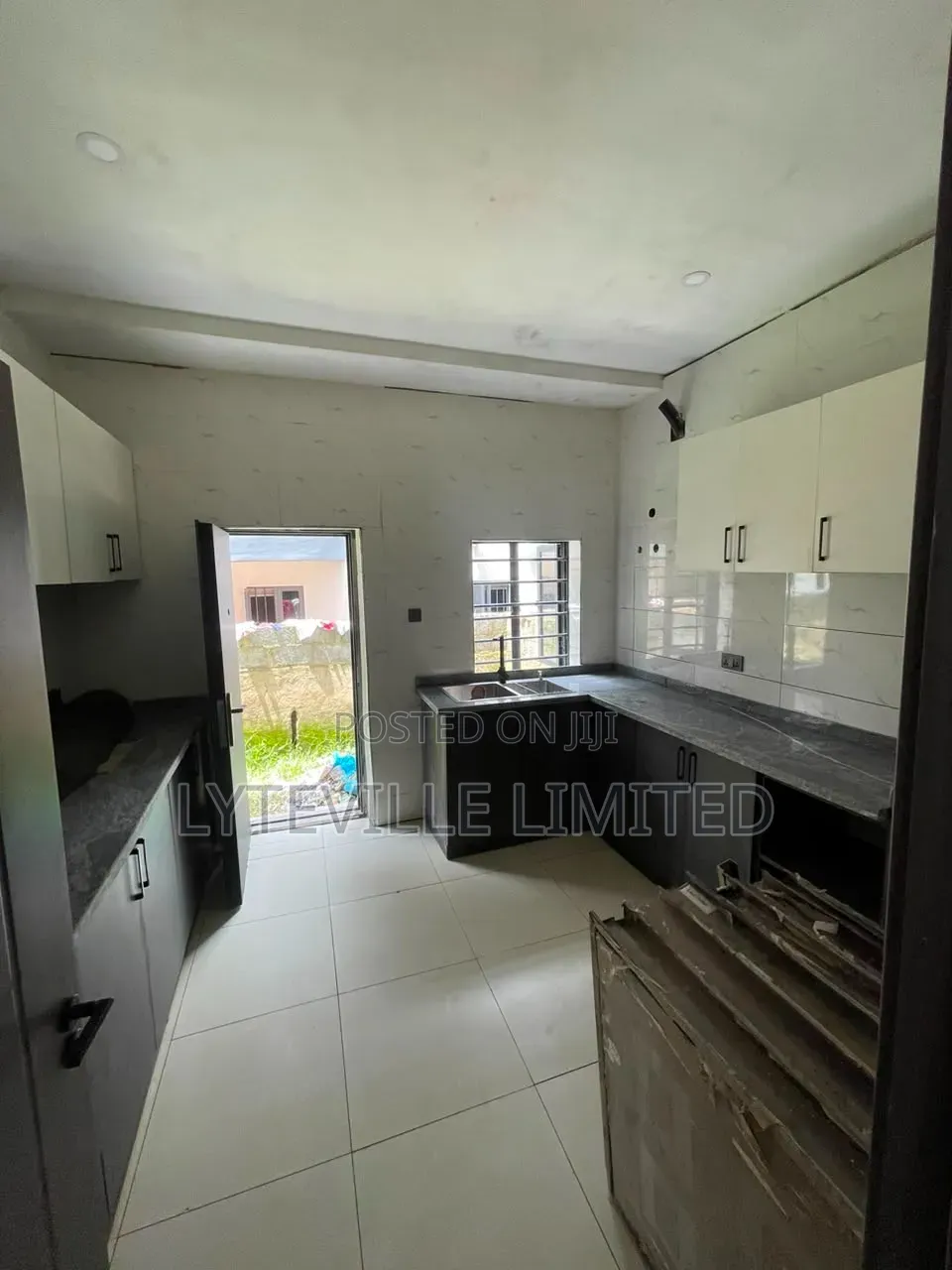 3bdrm Duplex in Kubwa for sale