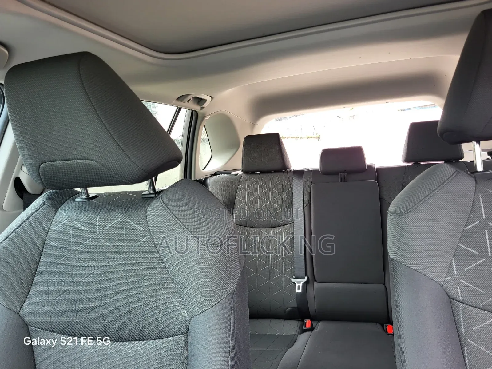 Toyota RAV4 2021 Gray