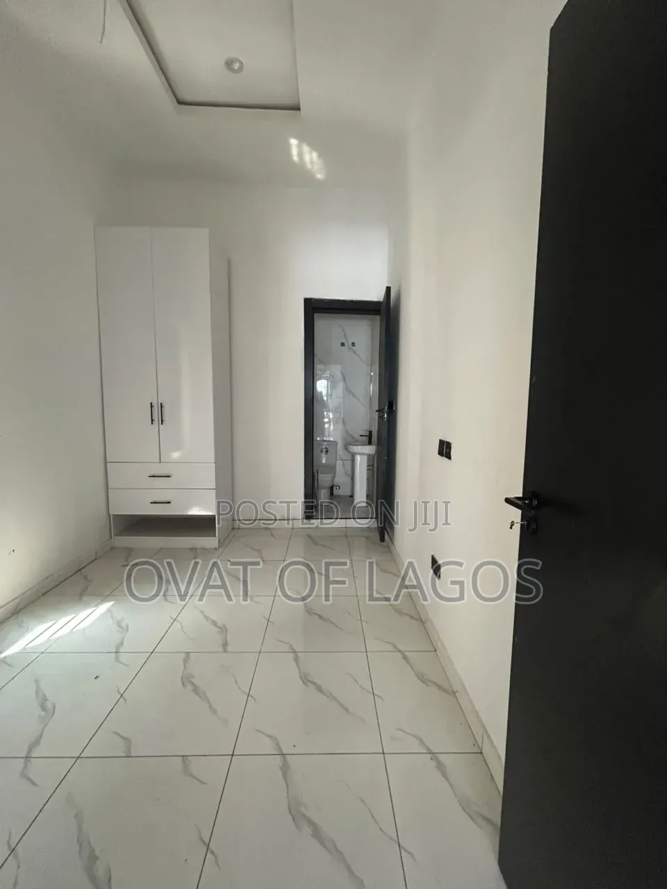4bdrm Duplex in Ikota for sale