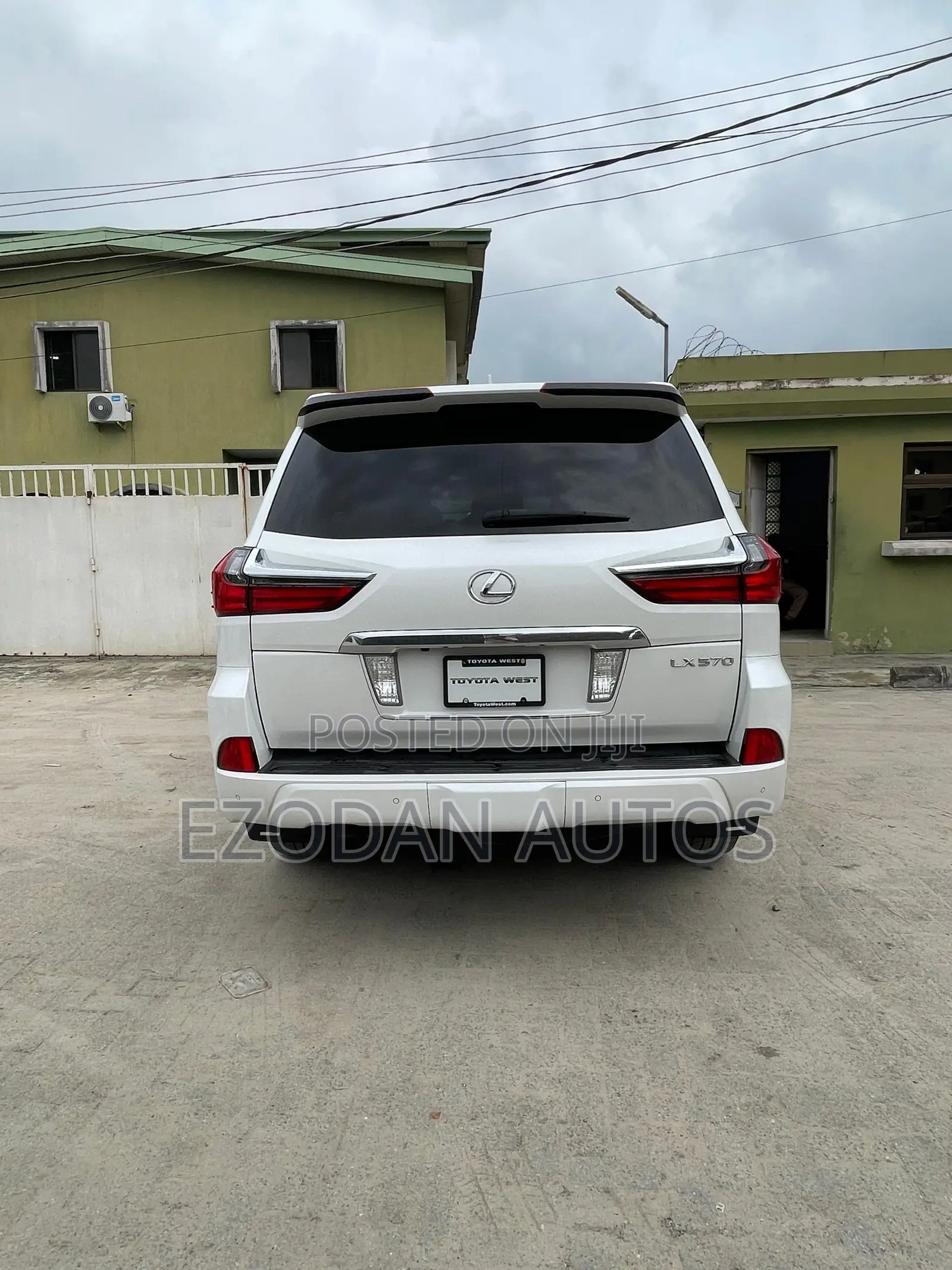 Lexus LX 2016 White