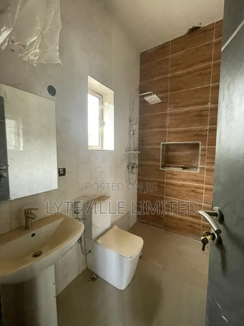 3bdrm Block of Flats in Wuye for sale